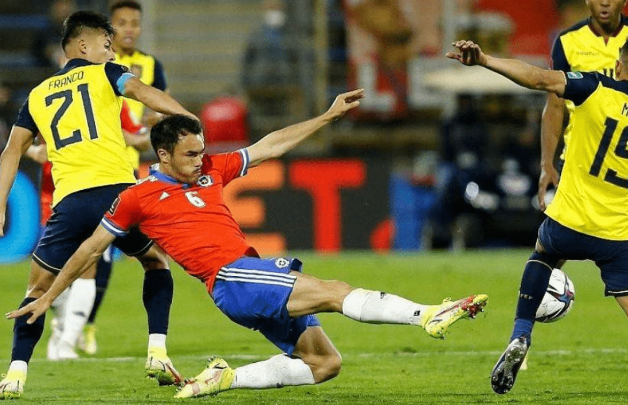 世预赛-比达尔飞踹直红智利0-2 乌拉圭0-3四连败