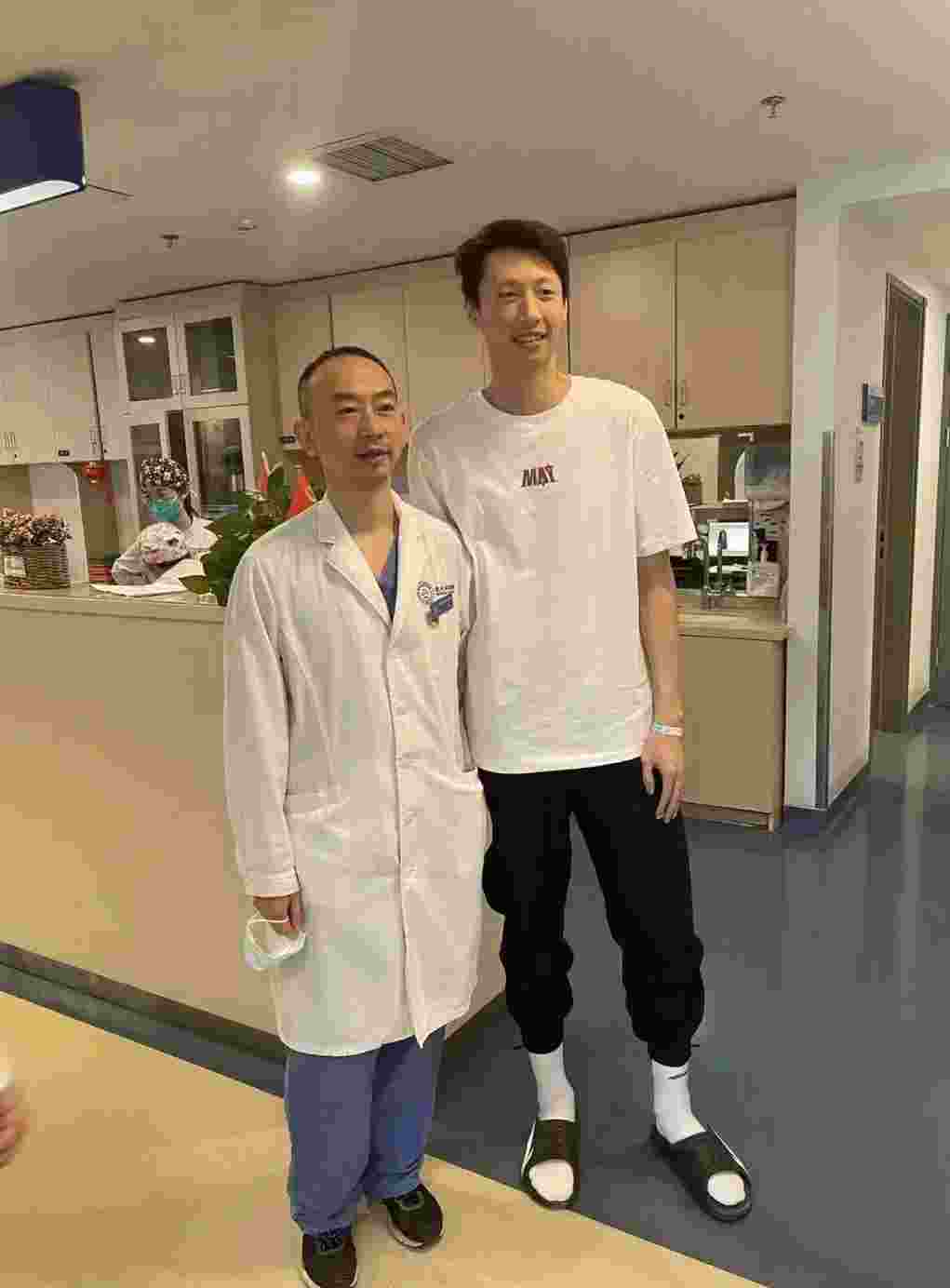 广厦男篮:赵岩昊手术成功已可出院 三个月之内不能剧烈运动