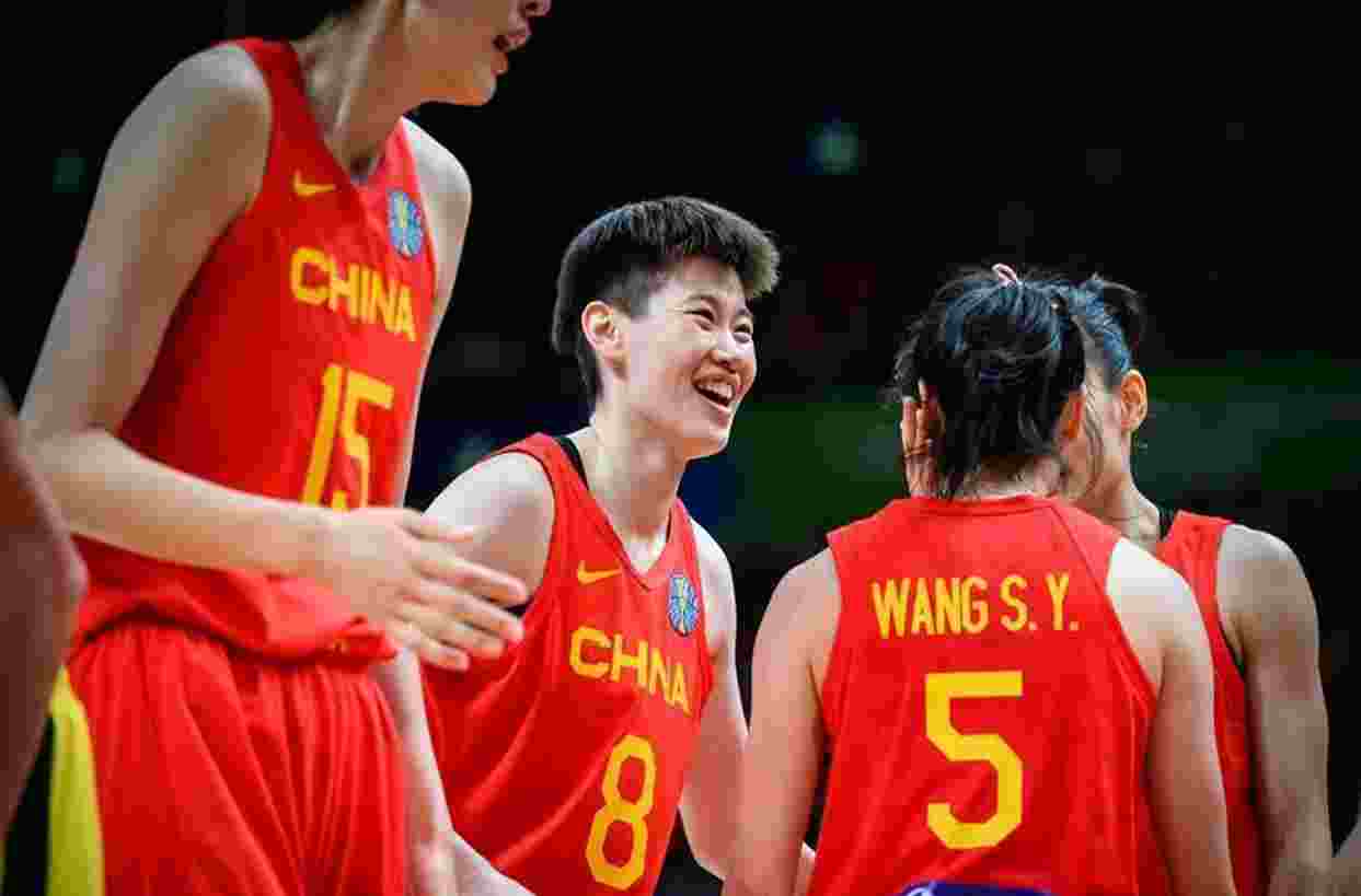 女篮世界杯决赛10月1日14:00打响：中国女篮对阵美国