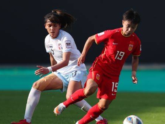 因国家队结束留洋，女足新星归国冲双冠王，期待加盟皇马女足相关图二