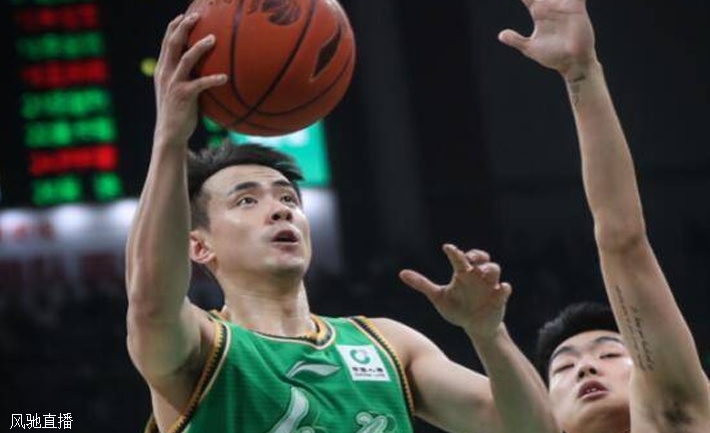 8人得分上双狂胜39分 辽宁2-0深圳获赛点相关图二