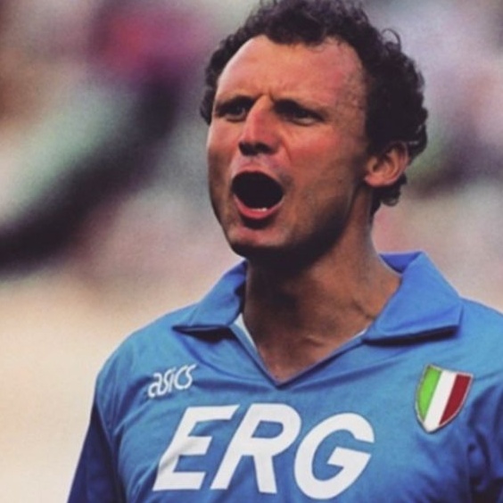 马拉多纳口中的绿巨人，37岁还是尤文主力，却在意大利队时运不济相关图八