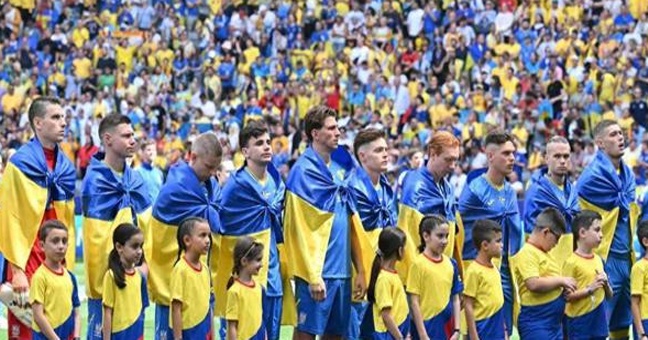 乌克兰队在欧洲杯上将士失和：球员讨论问题 主帅被请出更衣室