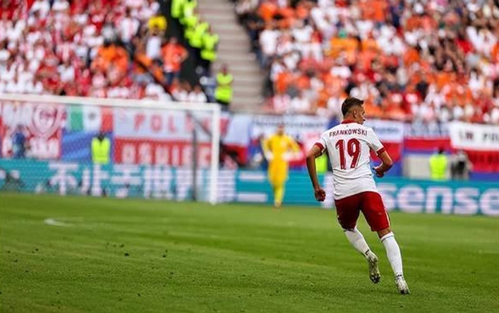 波兰1-3奥地利，欧洲杯第一支出局队伍，莱万或退出国家队相关图三