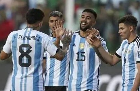 阿根廷1-0智利：斯卡罗尼终于找到劳塔罗·马丁内斯的“指点”相关图三