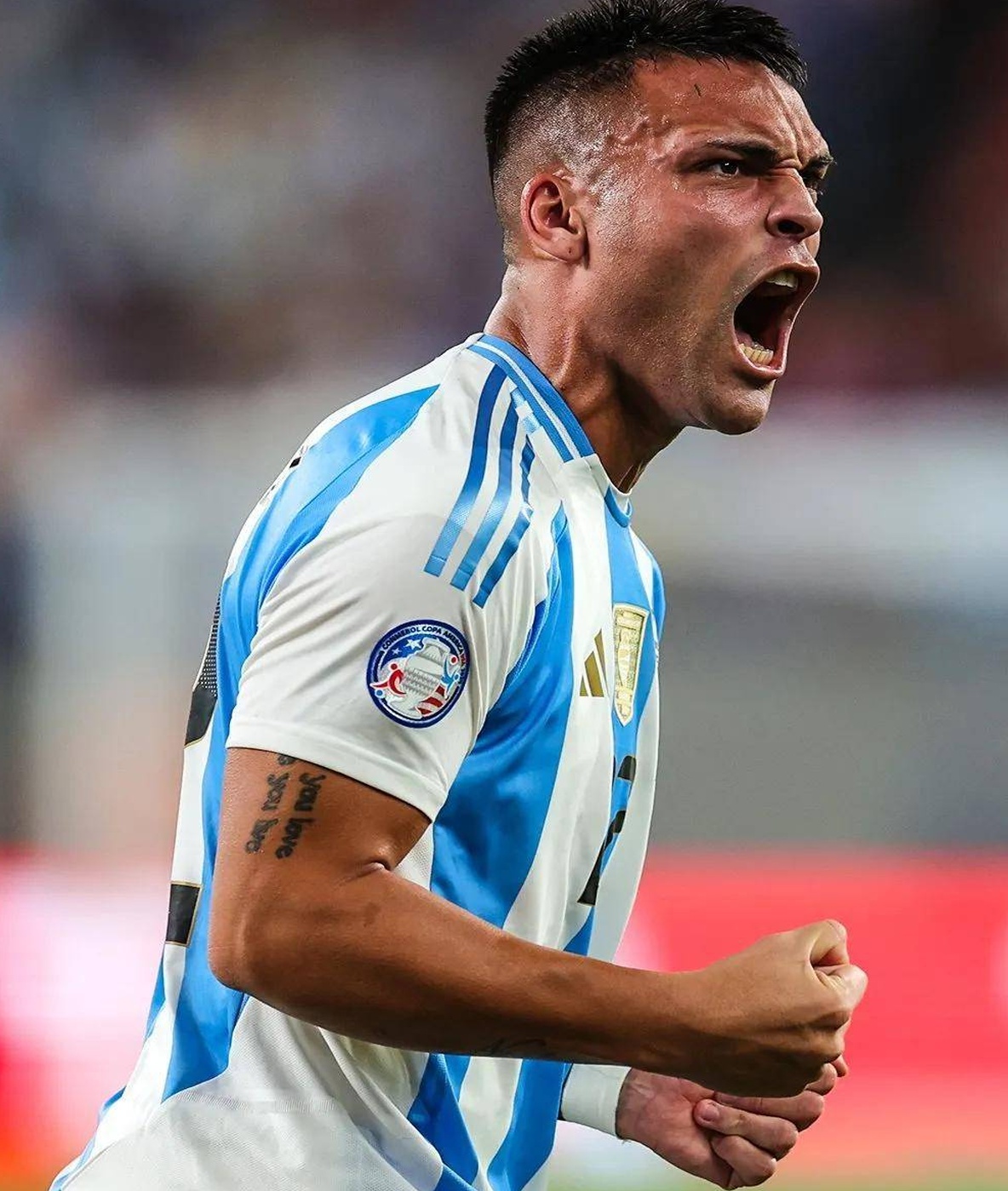劳塔罗在美洲杯第二轮连续进球，帮助阿根廷1-0击败智利晋级小组赛相关图四