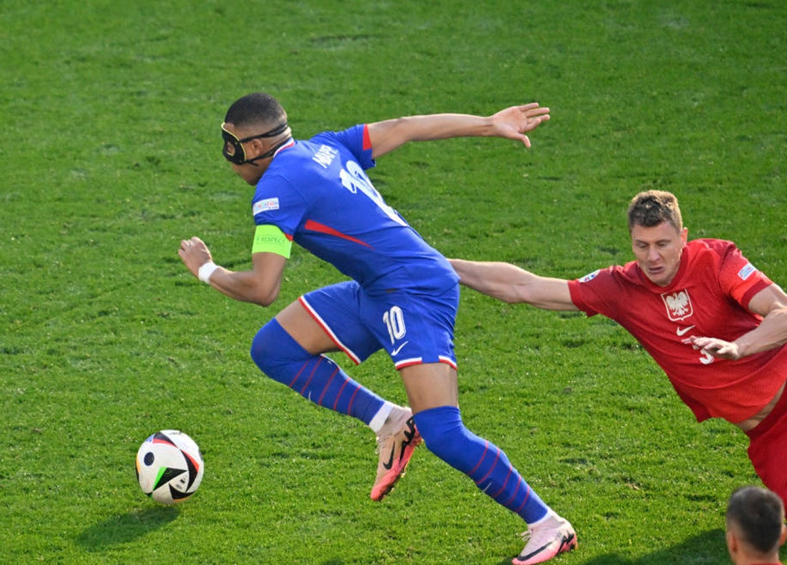 1-1！姆巴佩欧洲杯首球法国半场追平波兰小组第二相关图二