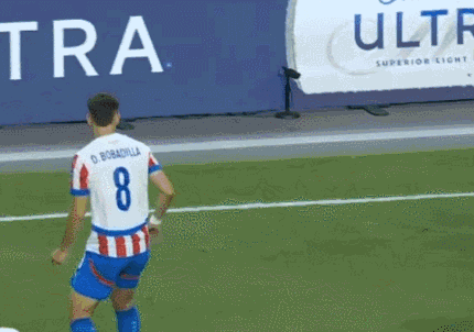 热的！美洲杯交锋：两支球队陷入混乱，巴拉圭球员对维尼修斯扳平比分感到愤怒相关图三
