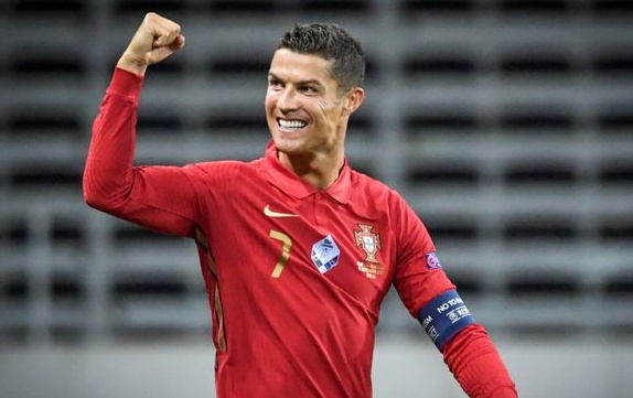 沙特阿拉伯最佳门将克里斯蒂亚诺·罗纳尔多（Cristiano  Ronaldo）已加入英超金手套联赛，并有望在利雅得赢得他职业生涯的第一个冠军
