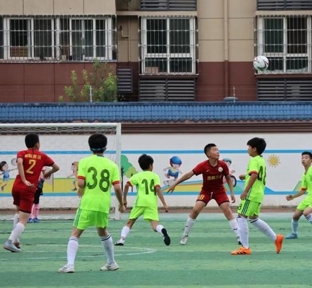 赛航学校三支足球队在咸阳区第十一届“金葵花杯”小学青少年足球联赛（精英组）中获得第三名相关图四