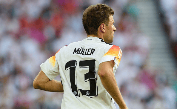 再见，德国球员托马斯·穆勒以131场比赛45个进球和41次助攻夺得世界杯+金靴相关图四
