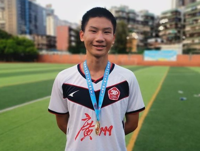清北组第一高中生！广州市第五中学时隔五年再次夺得广州市校园足球联赛男子超级组冠军相关图四