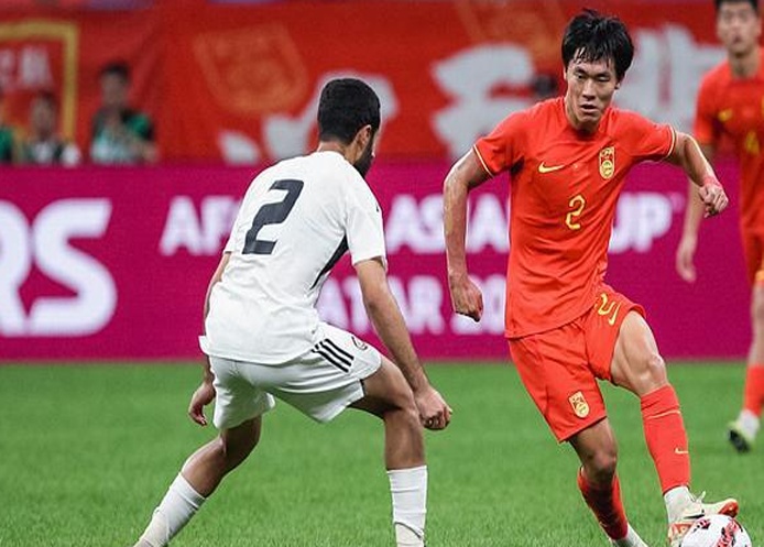 焦点| 胡鹤涛等新球员将纳入国足测试18强选秀严格遵循“亚洲竞赛标准”相关图二