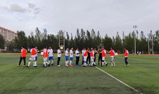 “全民健身健康中国”县足球赛在内蒙古自治区化德县举行相关图三