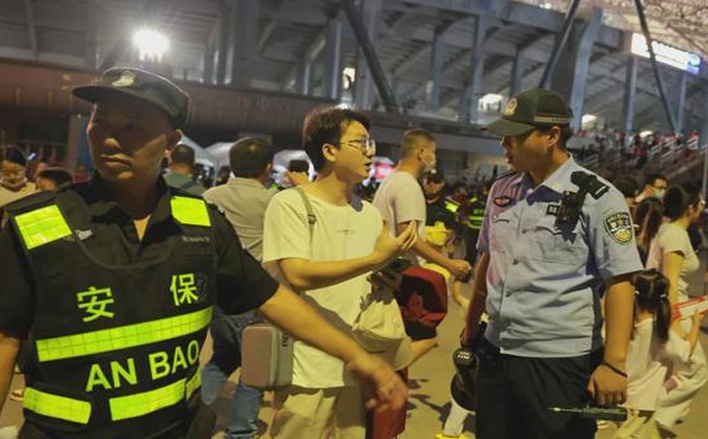 贵港公安圆满完成桂港备战全运会U20男子足球友谊赛安保任务相关图十二