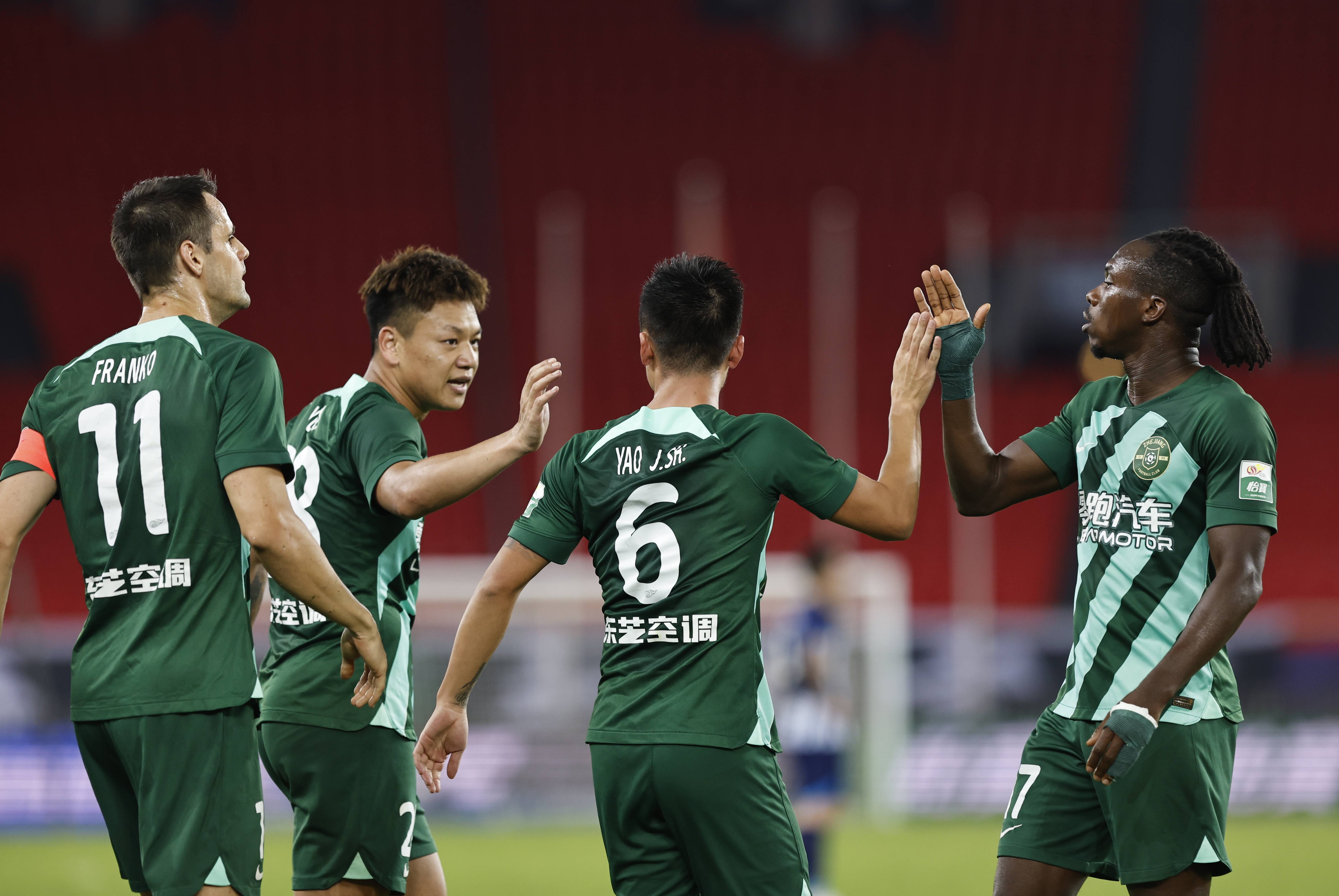 莱昂纳多破门 浙江2-0三镇终结5轮不胜相关图二