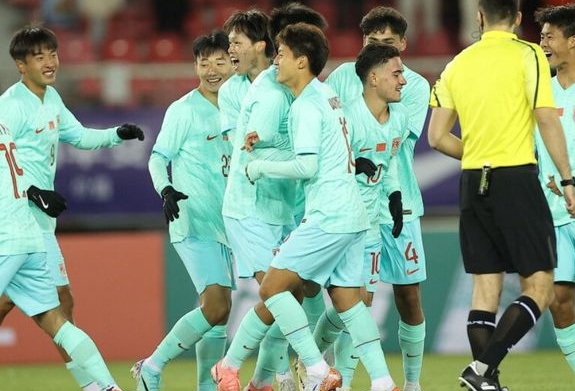 U17亚洲杯首轮：国足赢球，港澳共丢15球，西亚劲旅已掉队相关图二