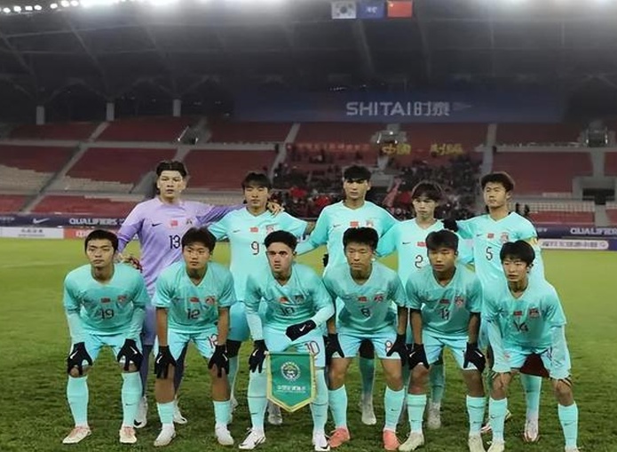 3胜1平晋级U17亚洲杯，上村健一成大功臣！球迷力挺他成国足主帅相关图六