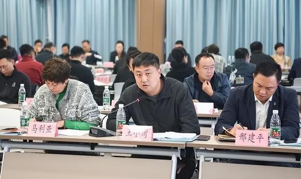 “西部地区足球人才赴海外助学助训公益项目”阶段总结座谈会在西安召开相关图四