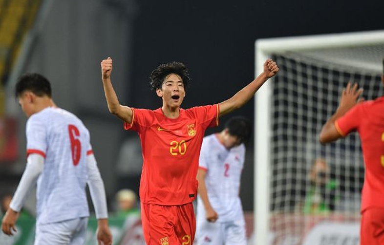 保持不败！毛伟杰助攻，中国U19战平澳大利亚U19！相关图二