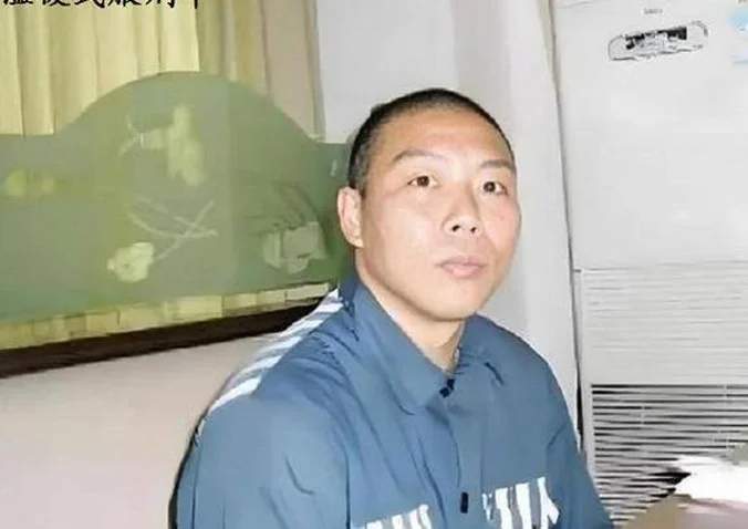 当年一广州队球员，赌球欠债20刀捅死债主，服刑还要求换监狱相关图四