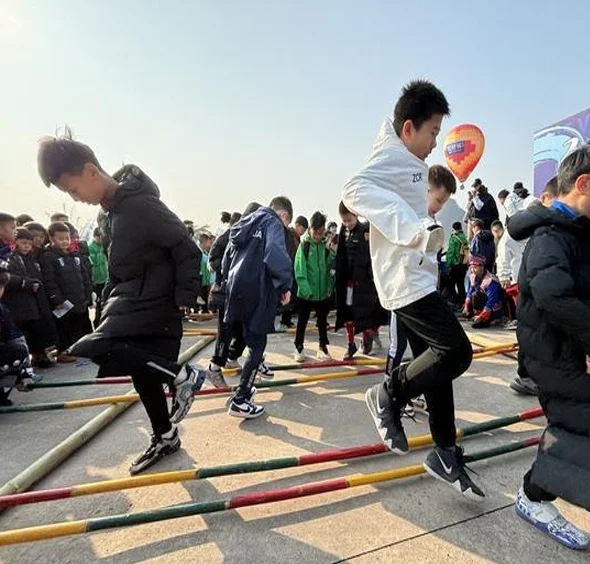 国内外40支球队参赛 “阳朔杯”青少年足球赛魅力何在？相关图五