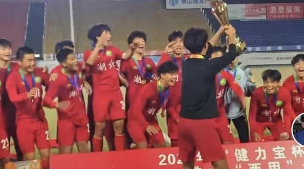 2-1！中国U16冠军击败韩国冠军，轰8球+双杀对手，韩国足球到头了相关图三