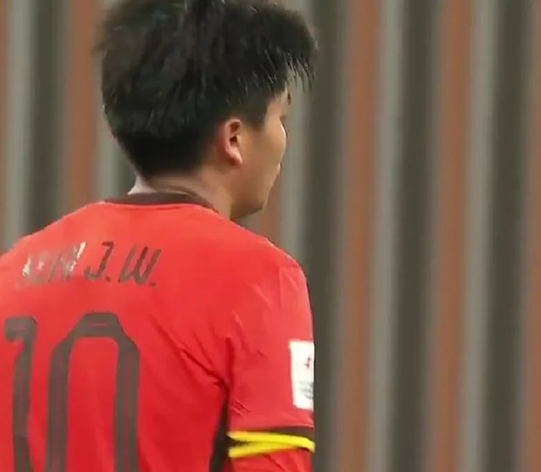 2-1！U20亚洲杯：国足开门红，和澳大利亚队争头名，有望创一纪录相关图二