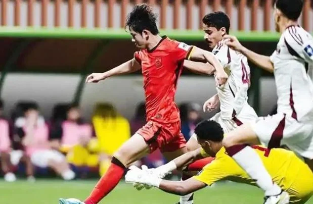 国足2-1卡塔尔！U20亚洲杯开门红！冲击头名+有望创造20年新纪录相关图二