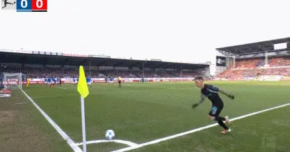 德甲半场：希克破僵、阿德利传射，勒沃库森暂2-0基尔