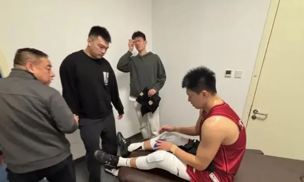 利好！雷蒙小腿肌肉拉伤，跟腱无碍，缺席两周，预计伤停四五场！相关图二