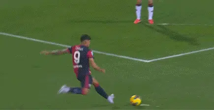 ⚽意甲战报：维奥拉&科尔内破门，皮科利进球被吹，卡利亚里1-1热那亚相关图三