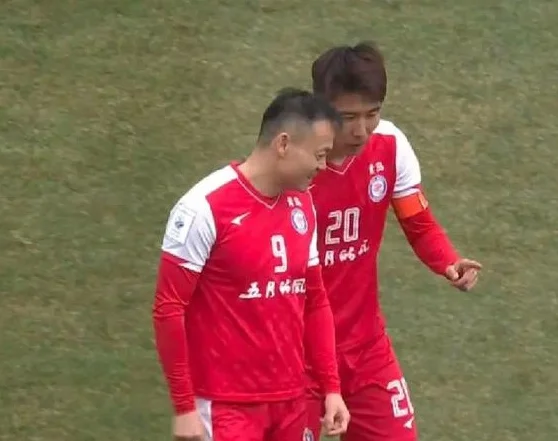 中国51岁老板征战足协杯，球队吞1-5惨败 58岁朱骏明天或再造纪录