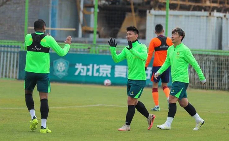 中超热身赛：国安2-1青岛海牛，大连英博大胜U21梯队！