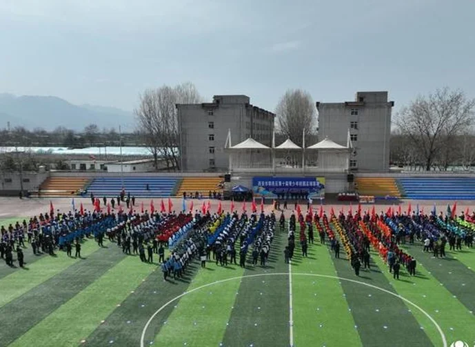 校园足球燃激情 绿荫场上展风采——西安市鄠邑区第十届青少年校园足球联赛开幕相关图三