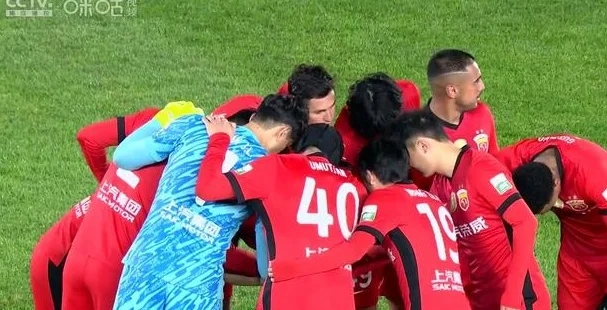 3-3！卫冕冠军上港拒绝赛季首败，19岁小将独造3球一战成名！