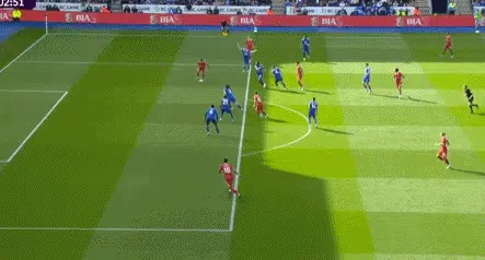 1-0！萨拉赫另类双响，太子一剑封喉，利物浦再赢一场夺冠相关图二