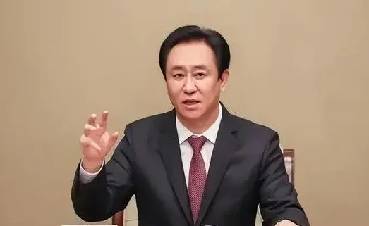 恒大蛀虫刘永灼，他挥霍败家的疯狂堪比许家印