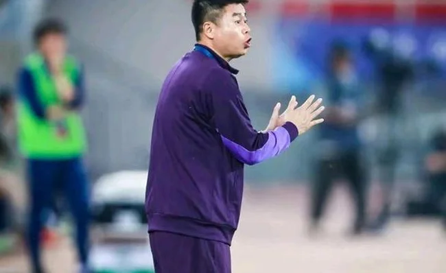 郑浩乾破门将比分反超 武汉三镇主场 2-1 逆转天津津门虎相关图五