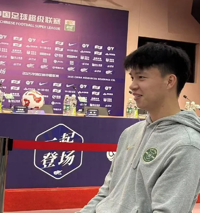 懂球帝中超MVP丨王钰栋：教练和家人都告诫我要保持谦逊相关图三