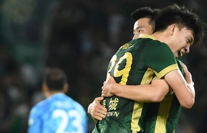 4-2！18岁天才梅开二度，创造中超历史，程进踢疯了：助攻戴帽相关图三