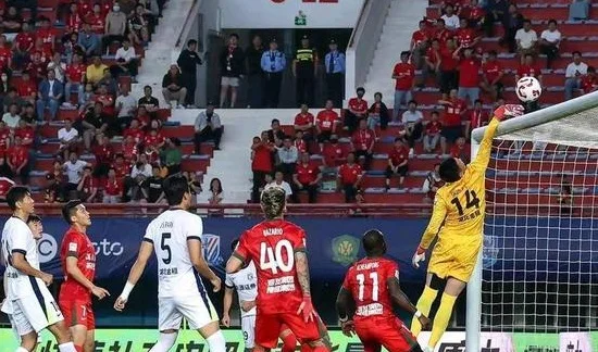 后来居上！武汉三镇客场2-1逆转河南，积分榜排名升至第十一位相关图三