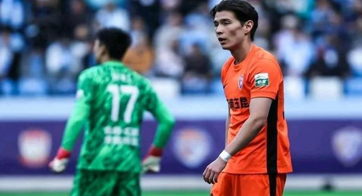 侯永永进球 大连英博主场 3-2 力克云南玉昆，继续冲击季后赛席位相关图三