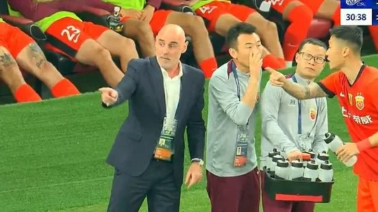同病相怜！中超“放水门”后：上港主场两连败，津门虎客场两连负相关图三