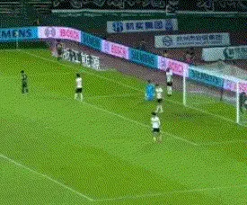 4-2，中超第7掀翻中超前冠军，王钰栋无敌双响，谢晖率队4轮不胜相关图二
