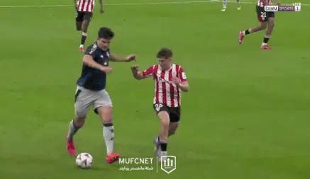 英媒称赞马奎尔：他是后卫、前锋还是边锋？“哈里迪尼奥“激励曼联前进相关图二
