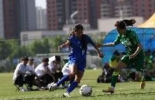 四川内蒙古两队取得首胜 ——全国十五运女足资格赛西安赛区开哨相关图四