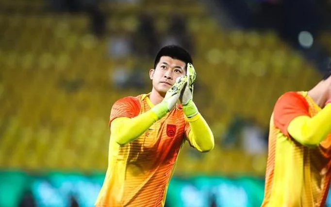 国足一门真要易主？34岁刘殿座9场中超仅丢4球！他登场蓉城仍不败相关图四