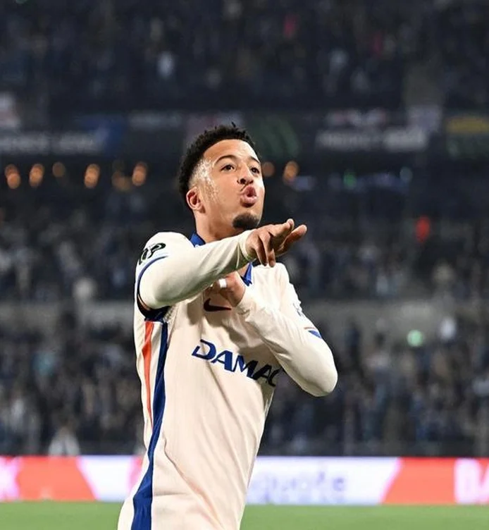 足坛狂欢夜！英超3强齐齐奏凯：曼联3:0，或会师热刺，切尔西4:1相关图四