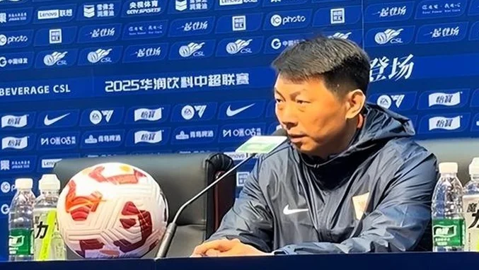 泰山平垫底宿敌，4万人喊崔康熙下课，后者血压高请假，拒绝评论相关图四